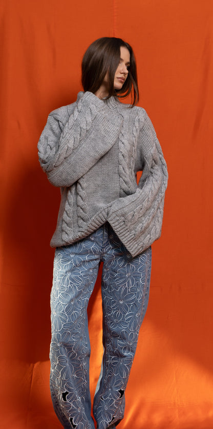 Gray Amunet Pullover