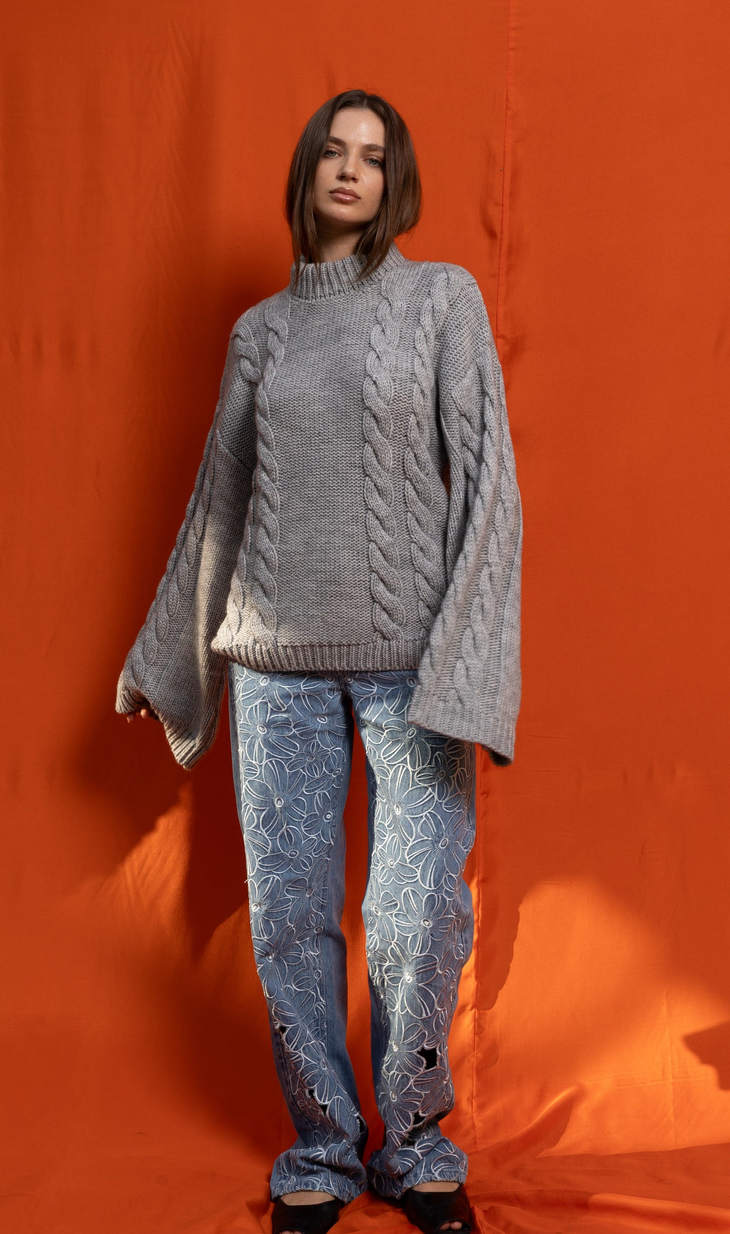 Gray Amunet Pullover