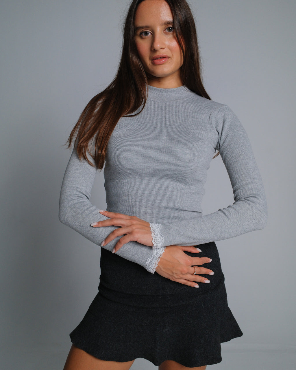 Mid-Neck Ribbed Lace Top