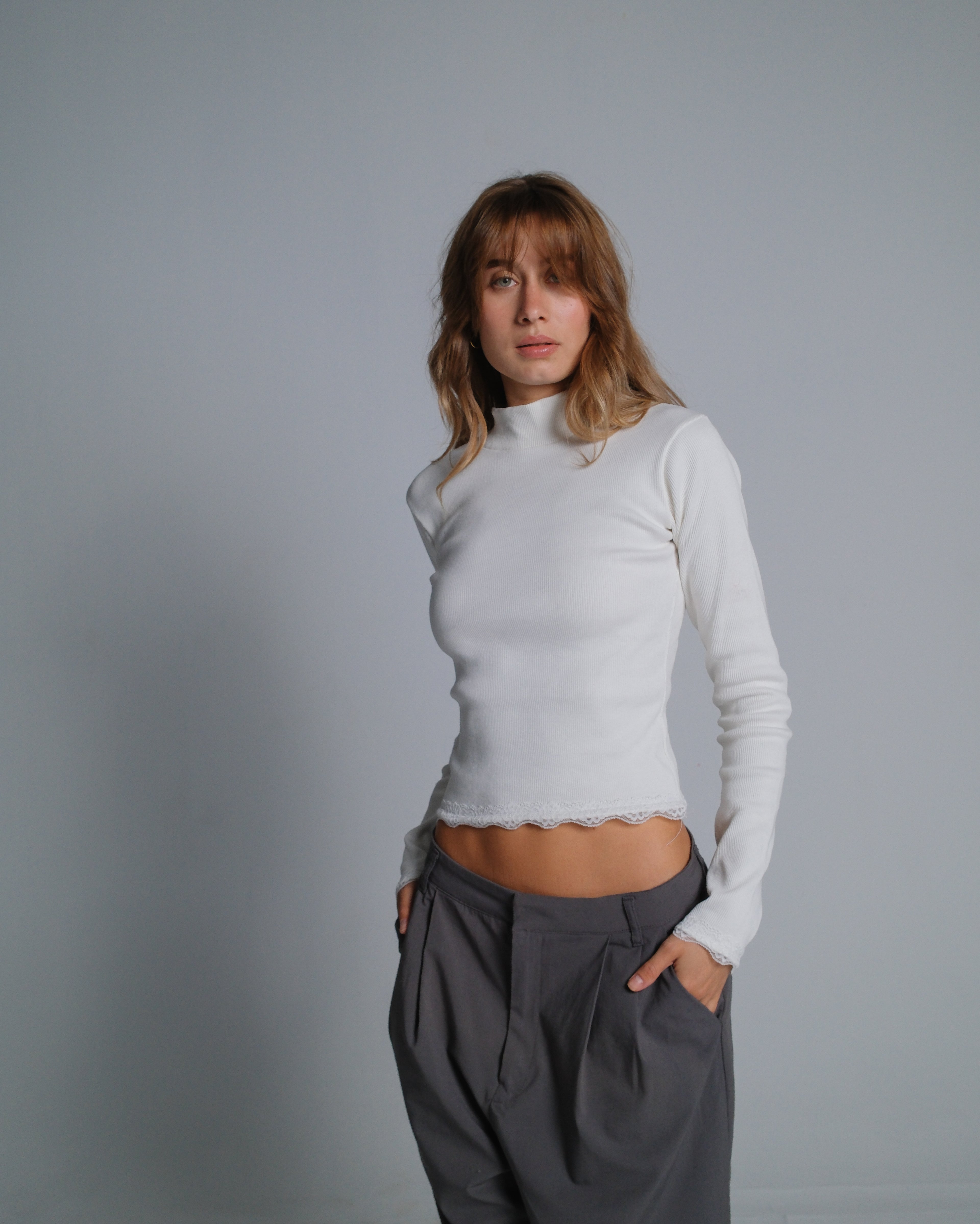 Mid-Neck Ribbed Lace Top